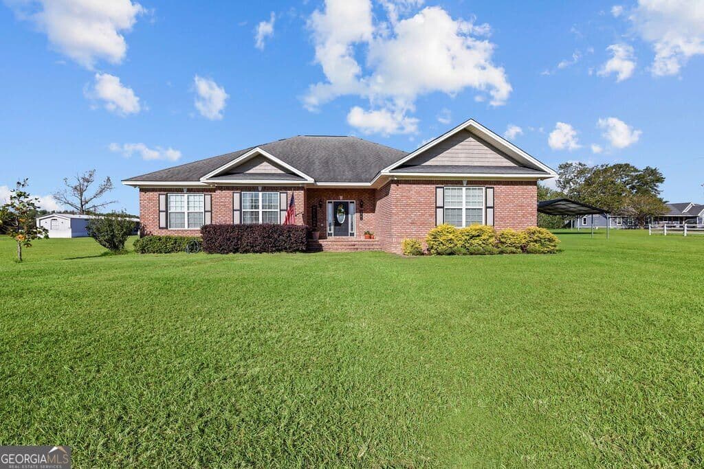 3 bedroom, 2.5 bathroom, 2,316 sq ft single family residence for sale at 1761 Osteen Branch Road, Jesup, GA 31545
