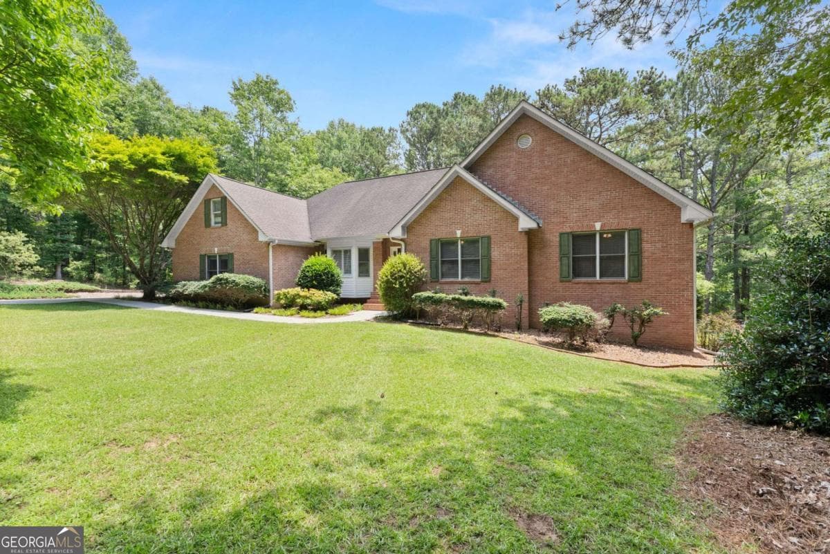 3 bedroom, 3.5 bathroom, 4,210 sq ft single family residence for sale at 2405 Brooks Road, Dacula, GA 30019 — photo 8