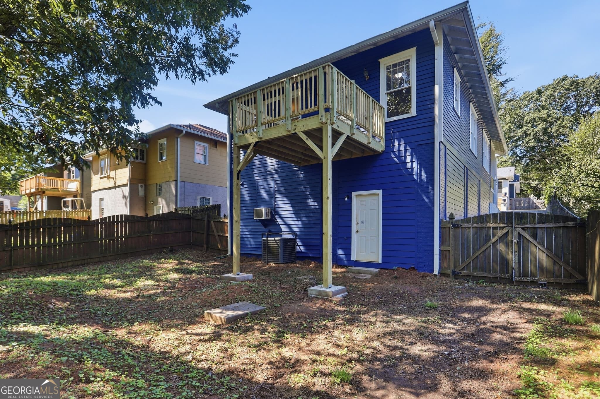 2 bedroom, 2 bathroom, 1,204 sq ft single family residence for sale at 1470 Graham Street, Atlanta, GA 30310 — photo 5