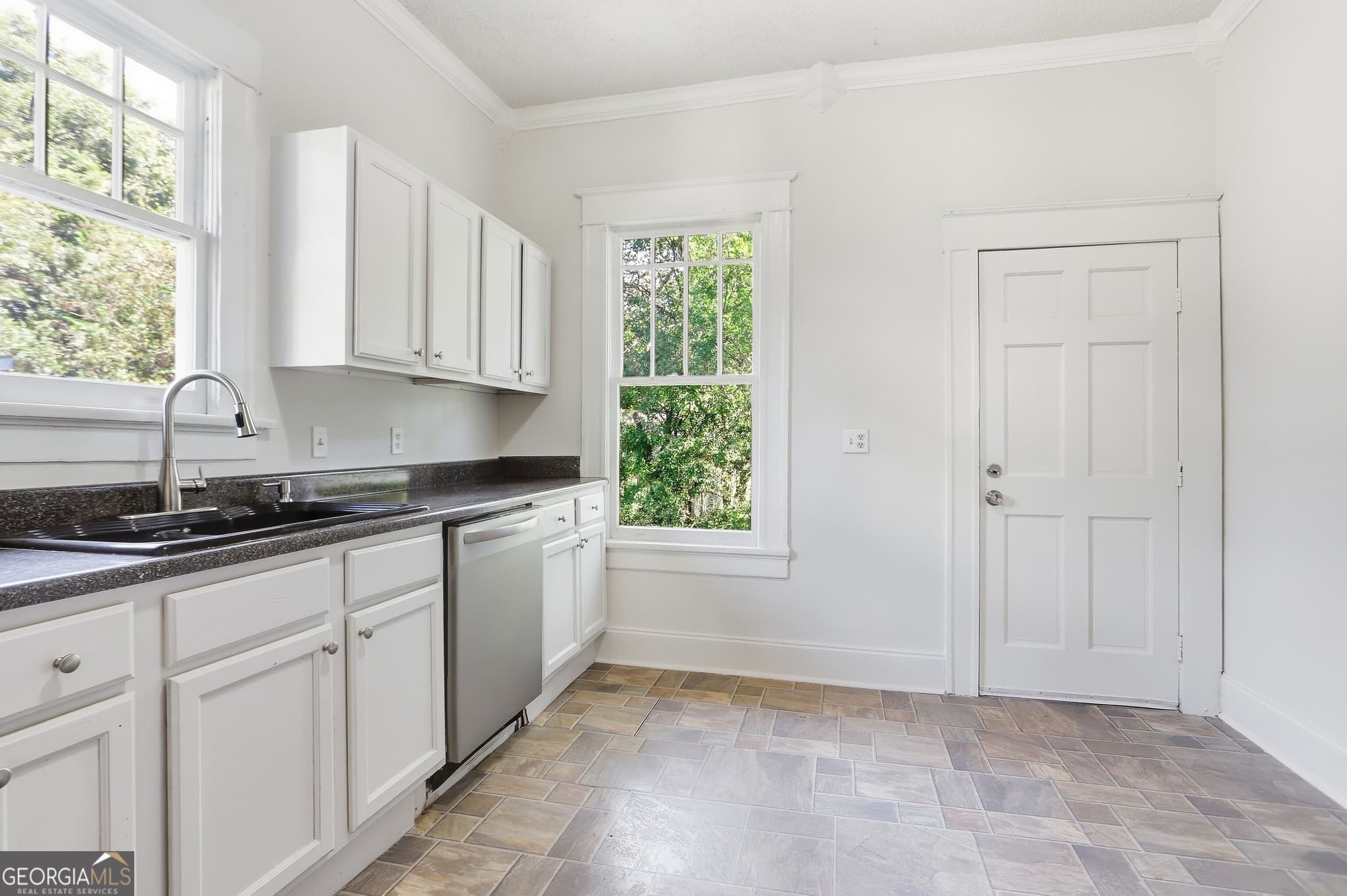 2 bedroom, 2 bathroom, 1,204 sq ft single family residence for sale at 1470 Graham Street, Atlanta, GA 30310 — photo 10