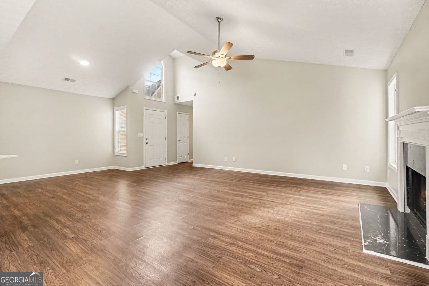 3 bedroom, 2 bathroom, 1,461 sq ft single family residence for sale at 740 Chatham Park Drive, Lawrenceville, GA 30046 — photo 3