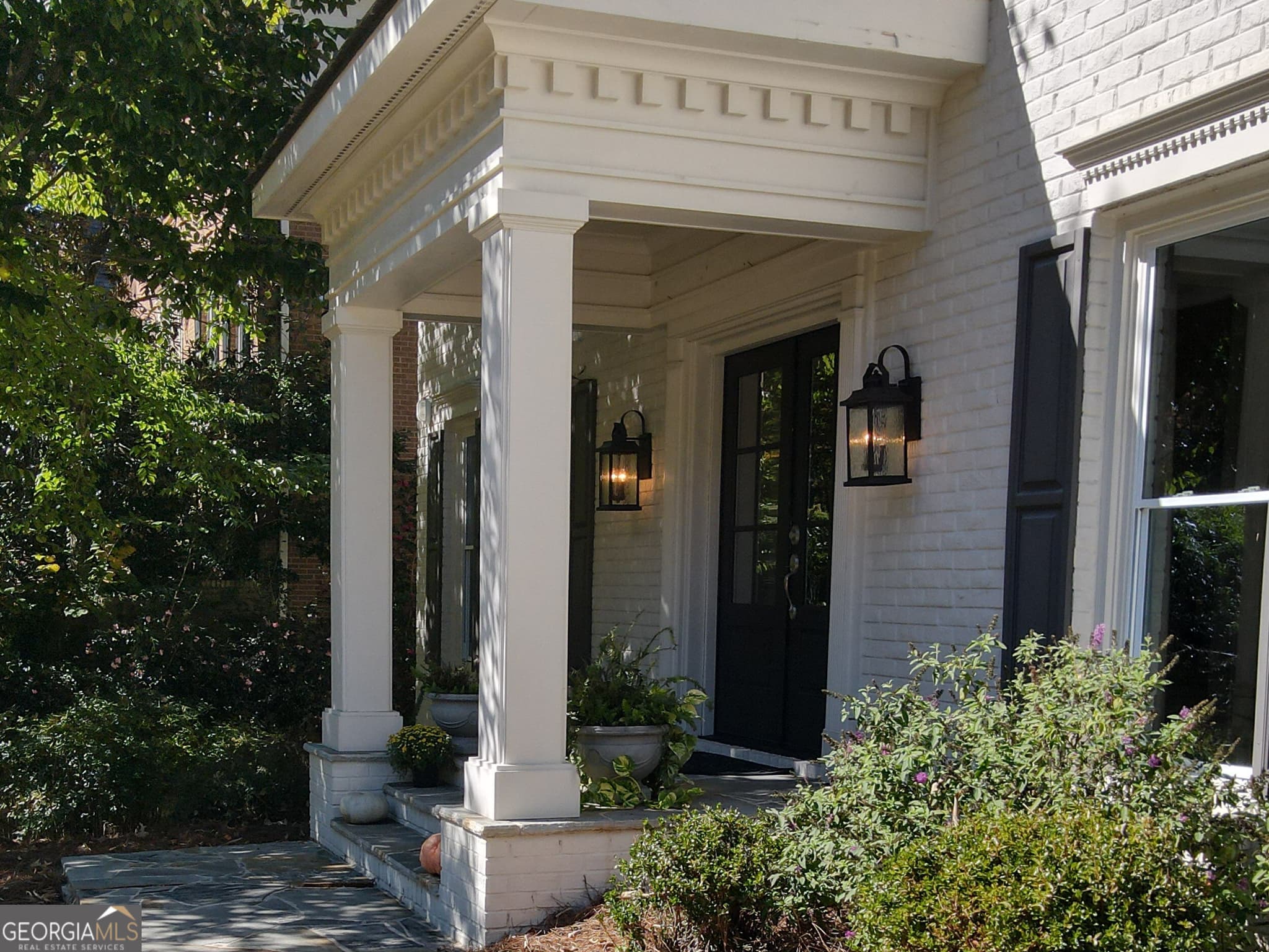 4 bedroom, 3.5 bathroom, 3,955 sq ft single family residence for sale at 3649 Allenhurst Drive, Peachtree Corners, GA 30092 — photo 4