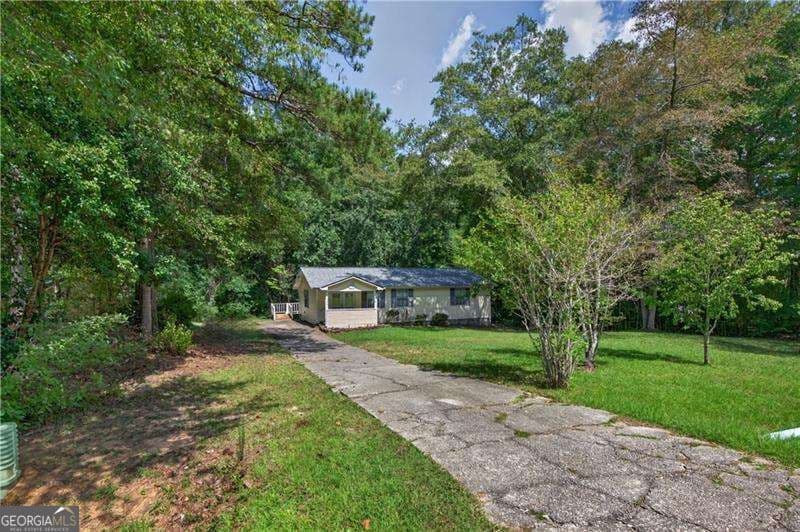 3 bedroom, 2 bathroom, 1,458 sq ft single family residence for sale at 3232 Morgan Road, Temple, GA 30179 — photo 3