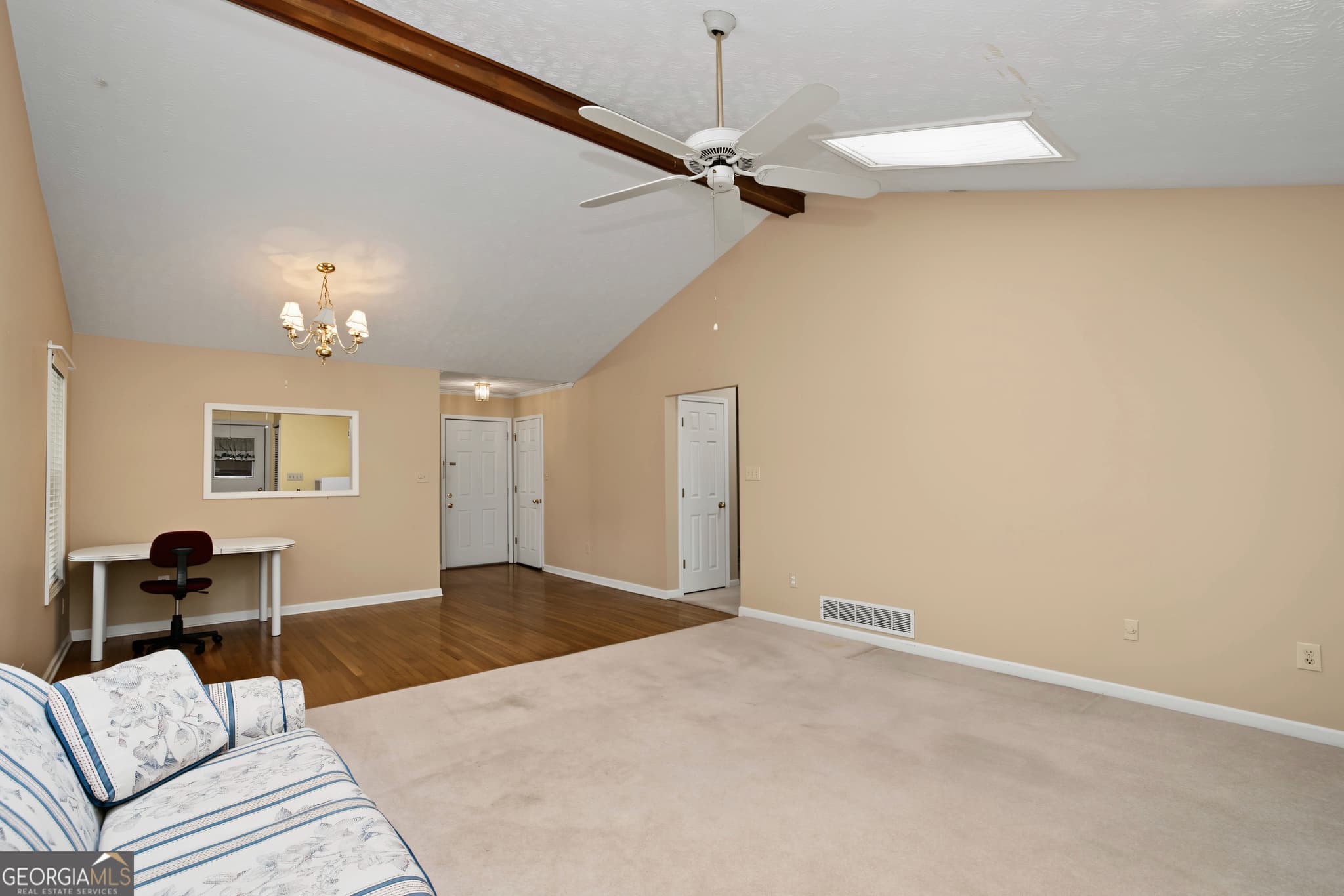 2 bedroom, 2 bathroom, 1,725 sq ft single family residence for sale at 265 Lagrange Court, Fayetteville, GA 30214 — photo 8
