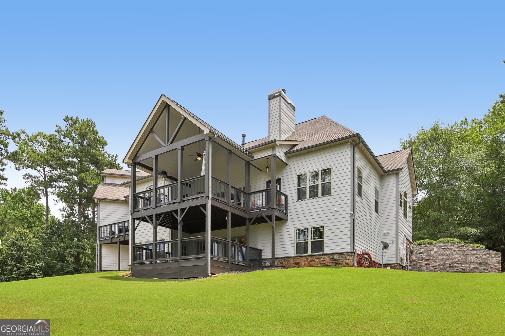 8 bedroom, 7 bathroom, 6,839 sq ft single family residence for sale at 109 Sagewood Court, Newnan, GA 30265 — photo 7