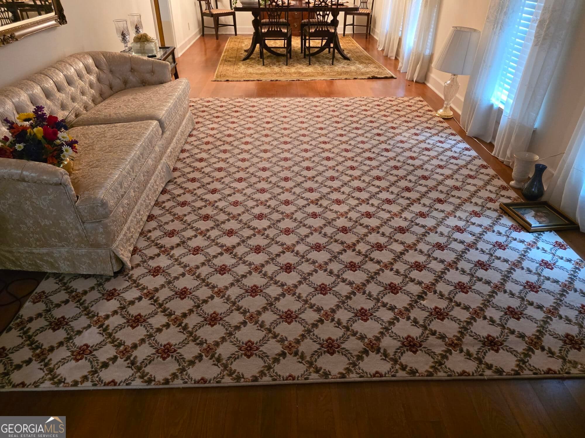 3 bedroom, 2 bathroom, 2,761 sq ft single family residence for sale at 350 Castlegate Road, Macon, GA 31210 — photo 5