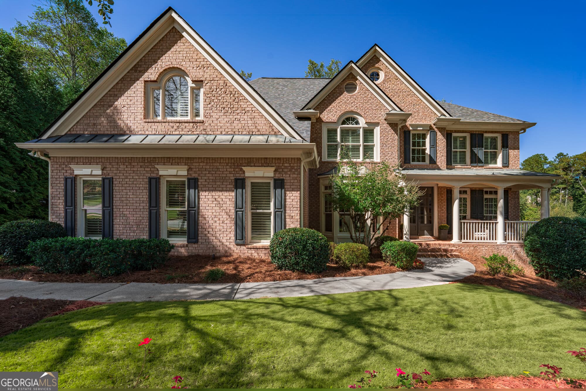 5 bedroom, 5 bathroom, 5,576 sq ft single family residence for sale at 402 Greyfield Drive, Canton, GA 30115 — photo 6