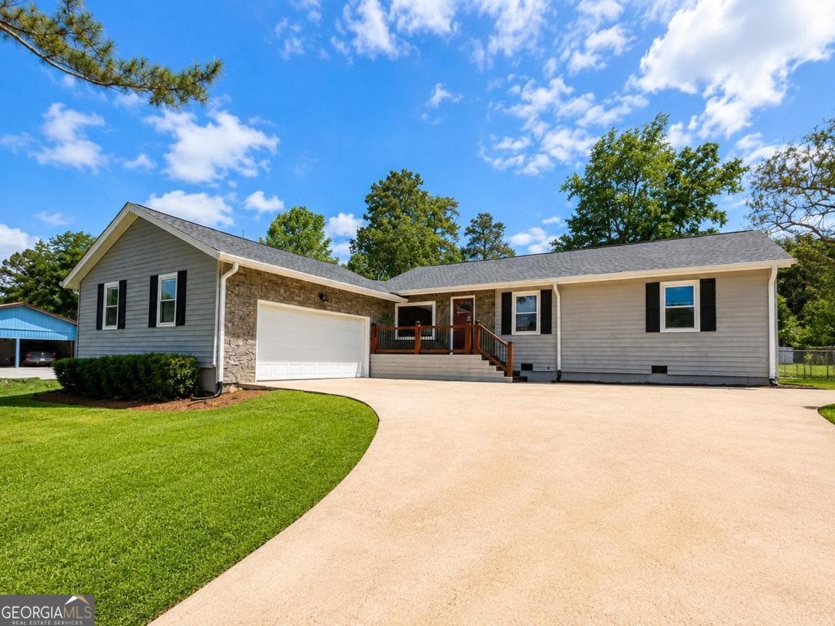 3 bedroom, 2 bathroom, 1,232 sq ft single family residence sold at 5167 Ponderosa Farm Road, Gainesville, GA 30507