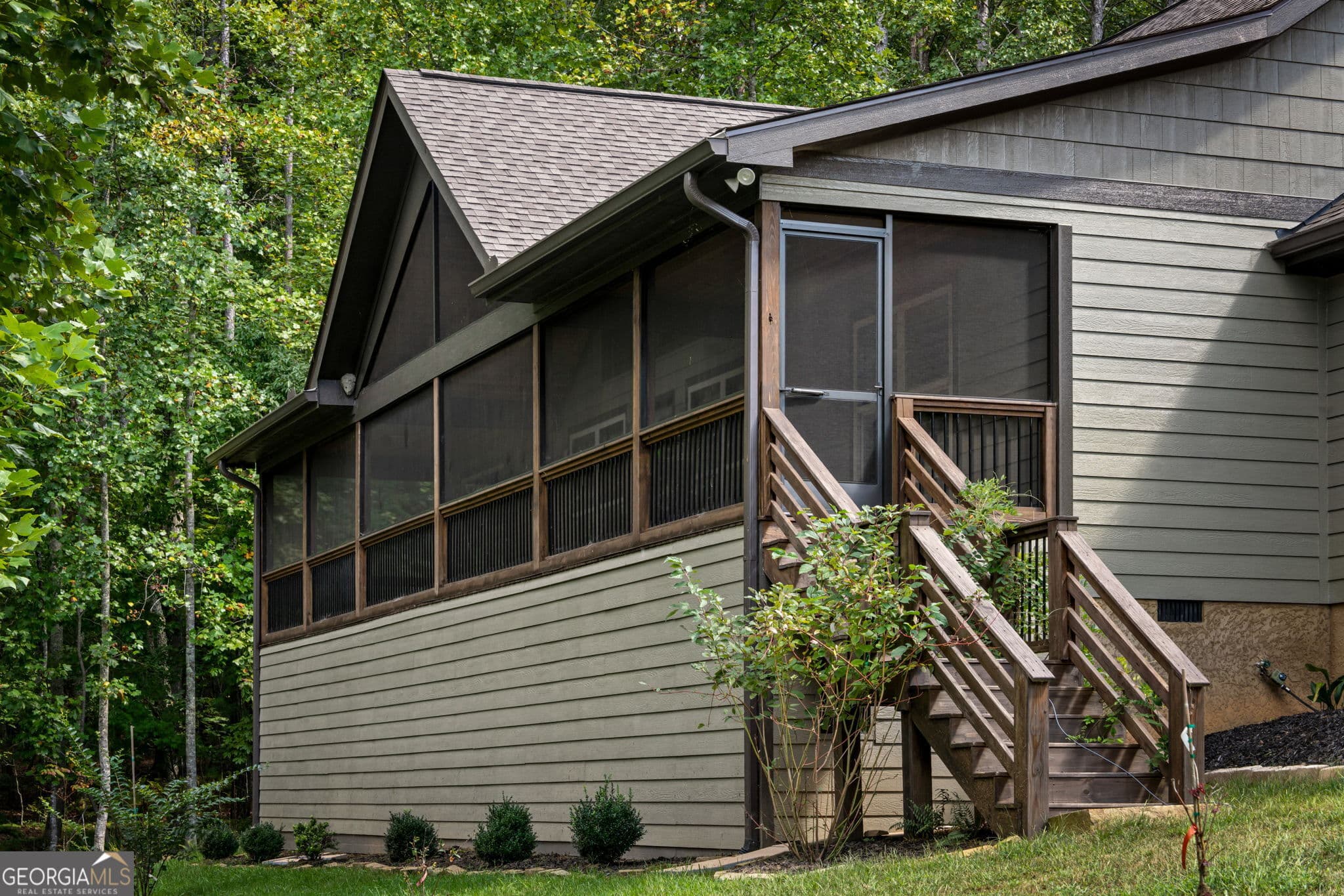 3 bedroom, 2 bathroom, 1,904 sq ft single family residence for sale at 105 Loftis Mtn Road, Blairsville, GA 30512 — photo 10