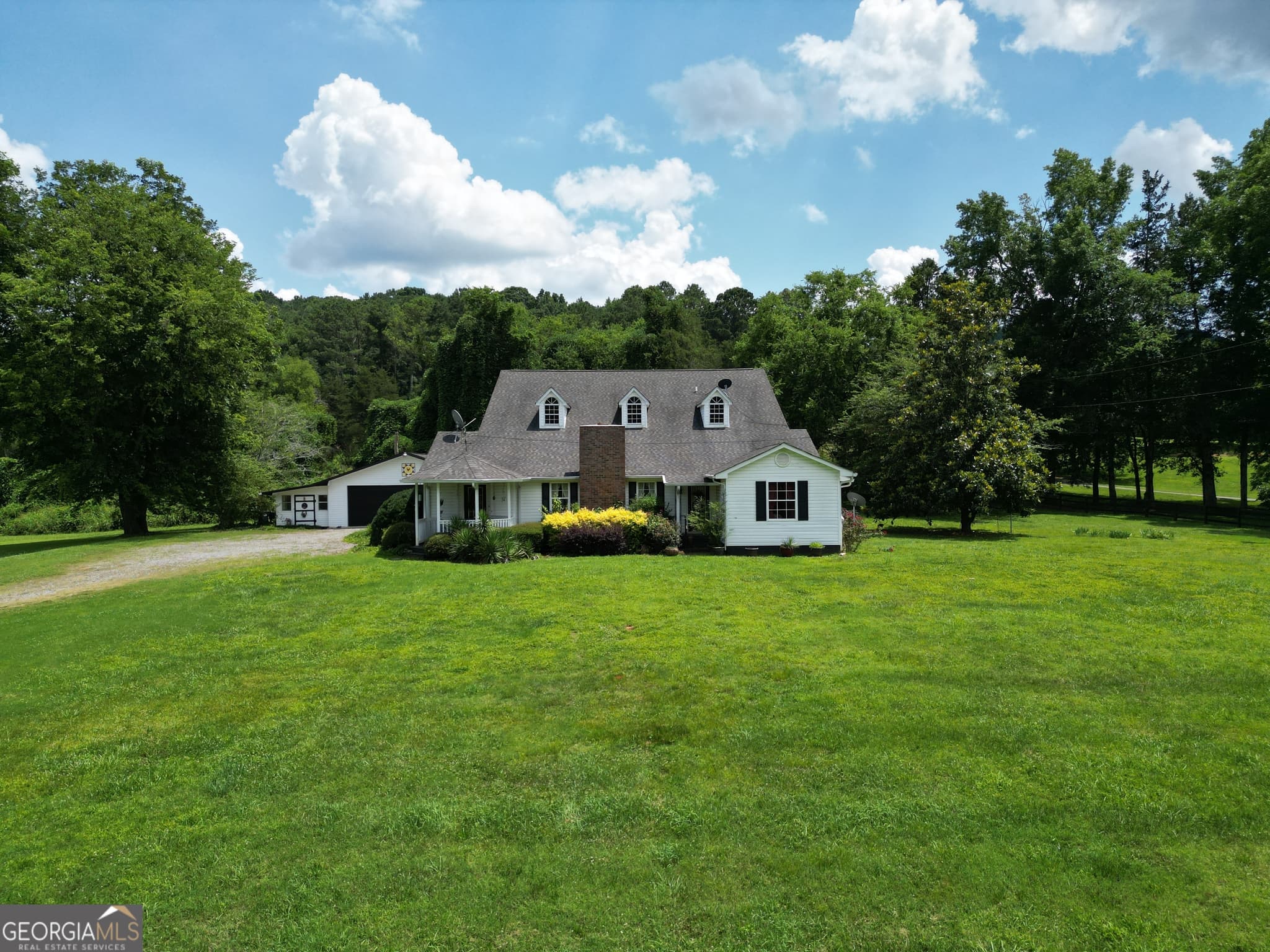 5 bedroom, 4 bathroom, 3,740 sq ft single family residence for sale at 5627 Cave Spring Road, Cave Spring, GA 30124 — photo 3