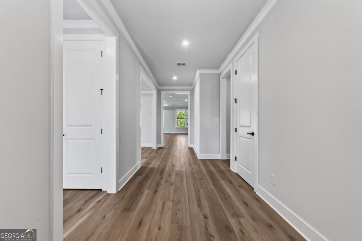 3 bedroom, 3.5 bathroom, 2,876 sq ft single family residence for sale at 1403 Canoe Drive, Greensboro, GA 30642 — photo 7