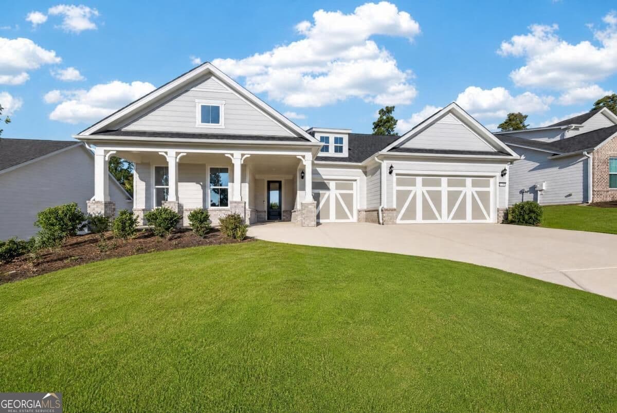 3 bedroom, 3.5 bathroom, 2,876 sq ft single family residence for sale at 1403 Canoe Drive, Greensboro, GA 30642 — photo 3