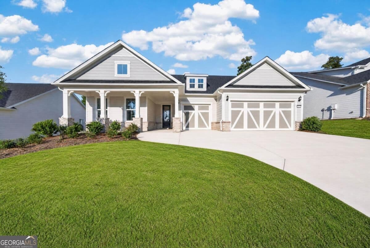 3 bedroom, 3.5 bathroom, 2,876 sq ft single family residence for sale at 1403 Canoe Drive, Greensboro, GA 30642 — photo 1 of 51
