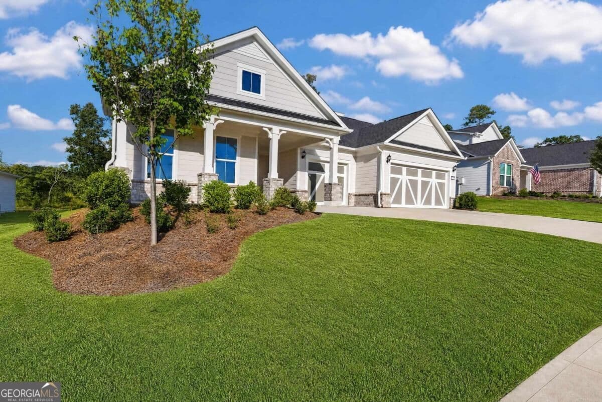 3 bedroom, 3.5 bathroom, 2,876 sq ft single family residence for sale at 1403 Canoe Drive, Greensboro, GA 30642 — photo 4