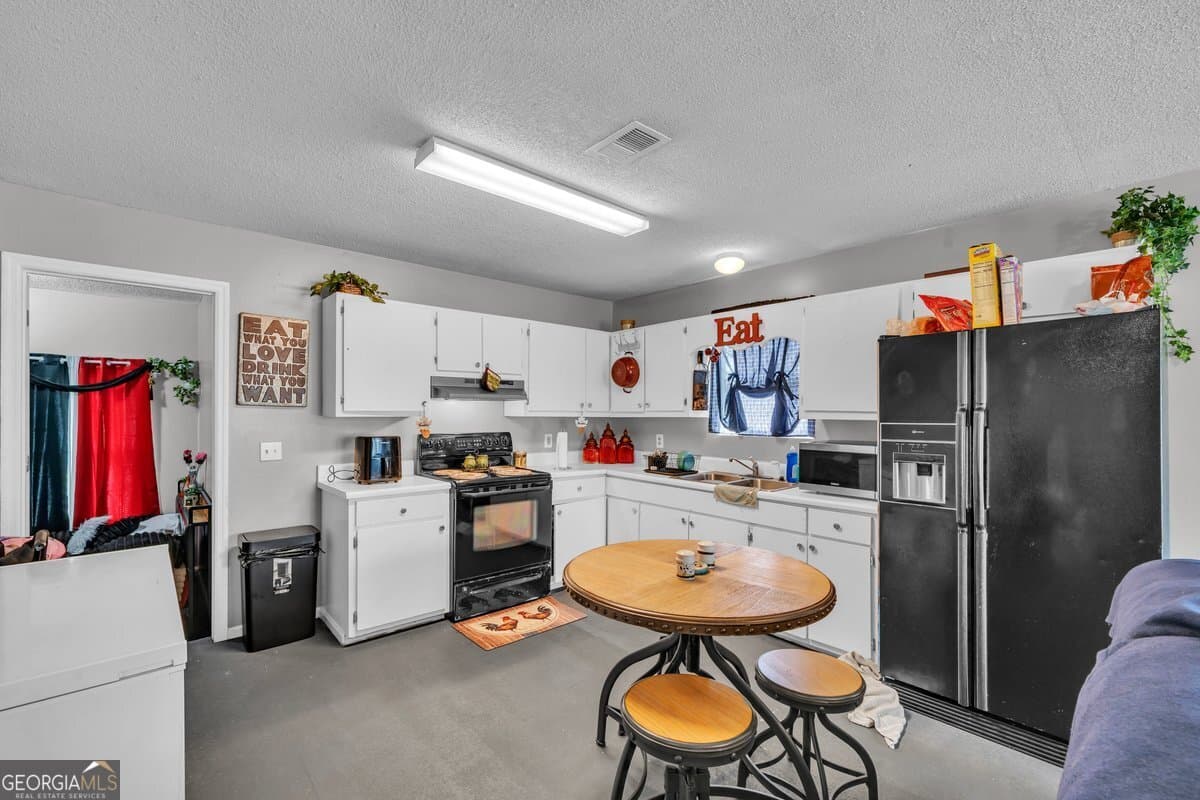 3 bedroom, 1 bathroom, 836 sq ft single family residence for sale at 707 E 3rd Avenue, Cordele, GA 31015 — photo 6