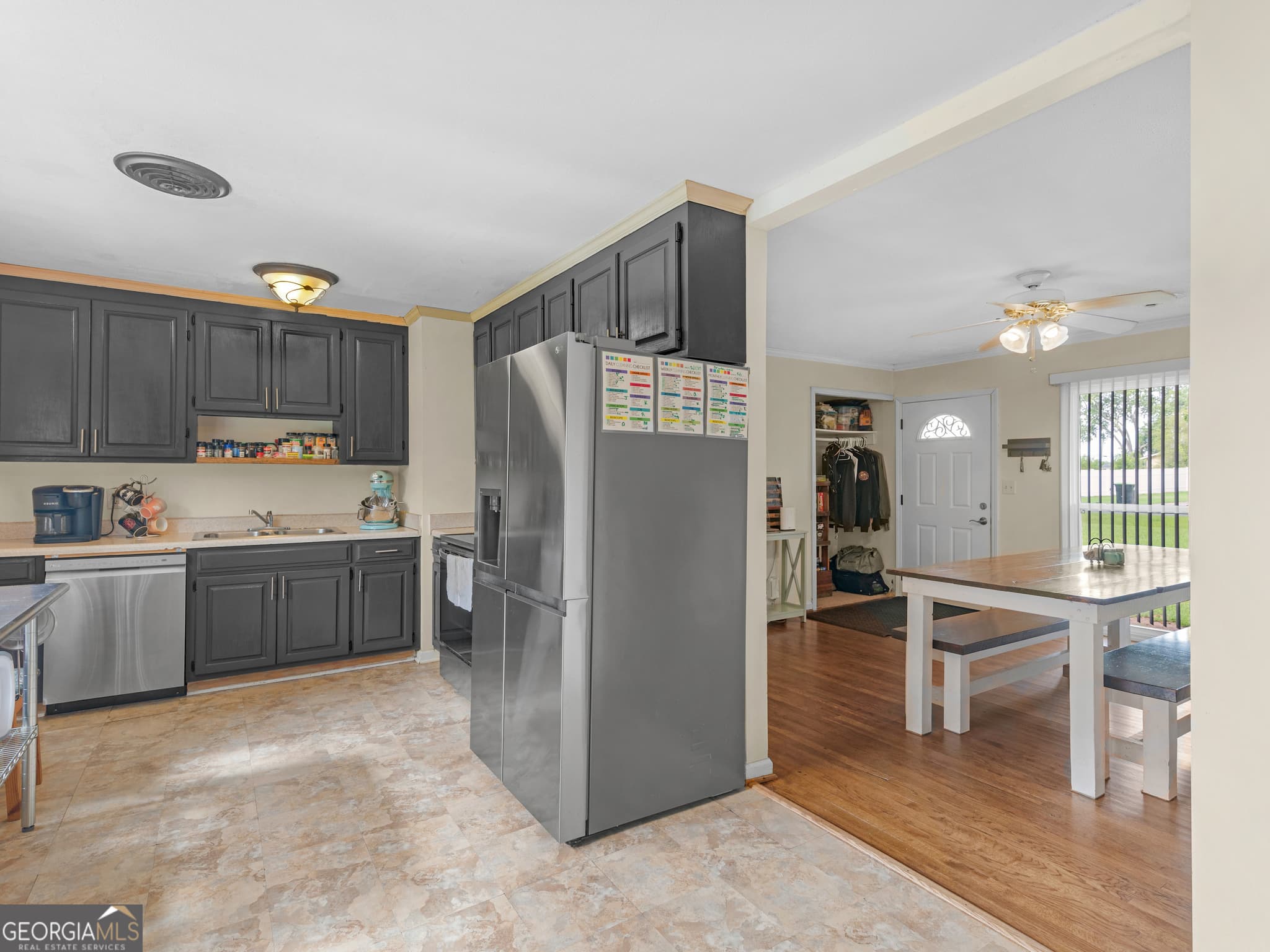 3 bedroom, 2 bathroom, 1,539 sq ft single family residence under contract at 100 Marlon Street, Thomaston, GA 30286 — photo 7