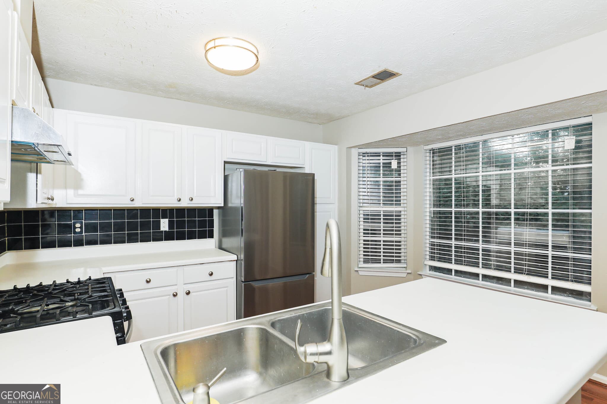 3 bedroom, 2 bathroom, 1,681 sq ft townhouse for rent at 1281 Pointe Drive, Lawrenceville, GA 30044 for $1,900 a month — photo 7
