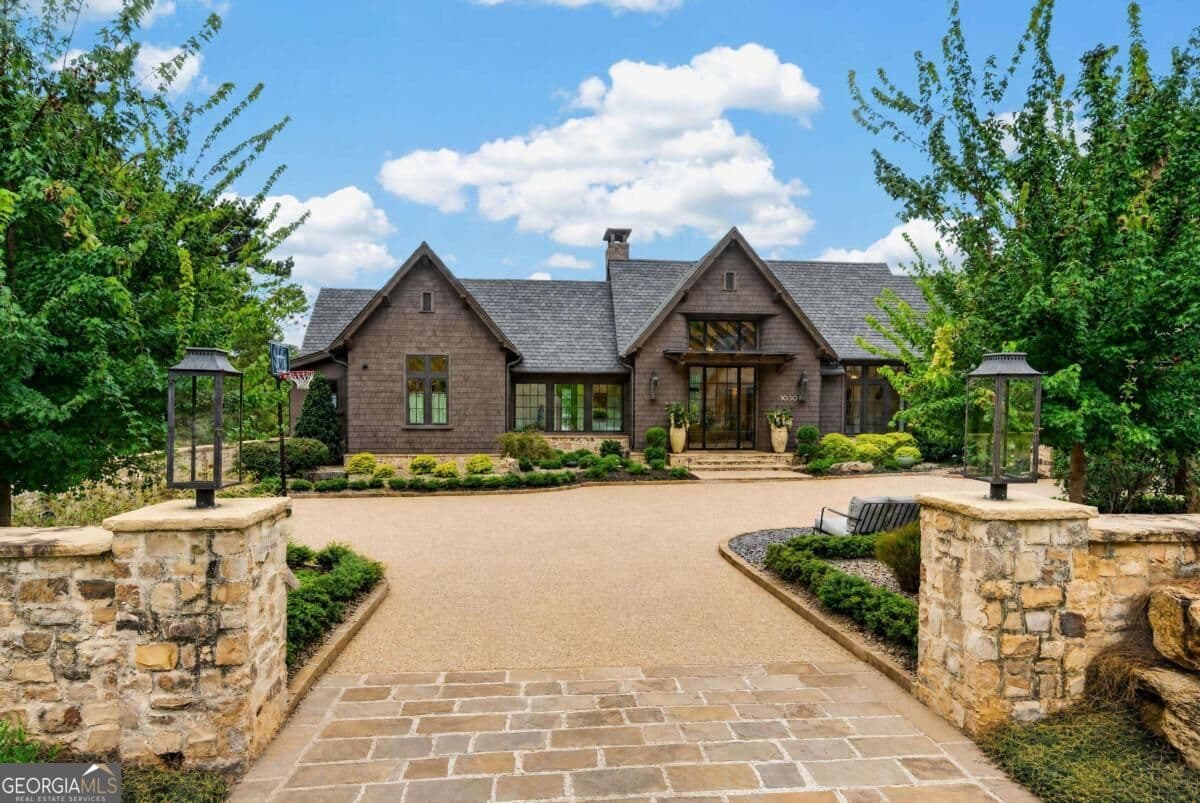 5 bedroom, 6 bathroom, 9,828 sq ft single family residence for sale at 1030 Turkey Trot, Greensboro, GA 30642 — photo 8