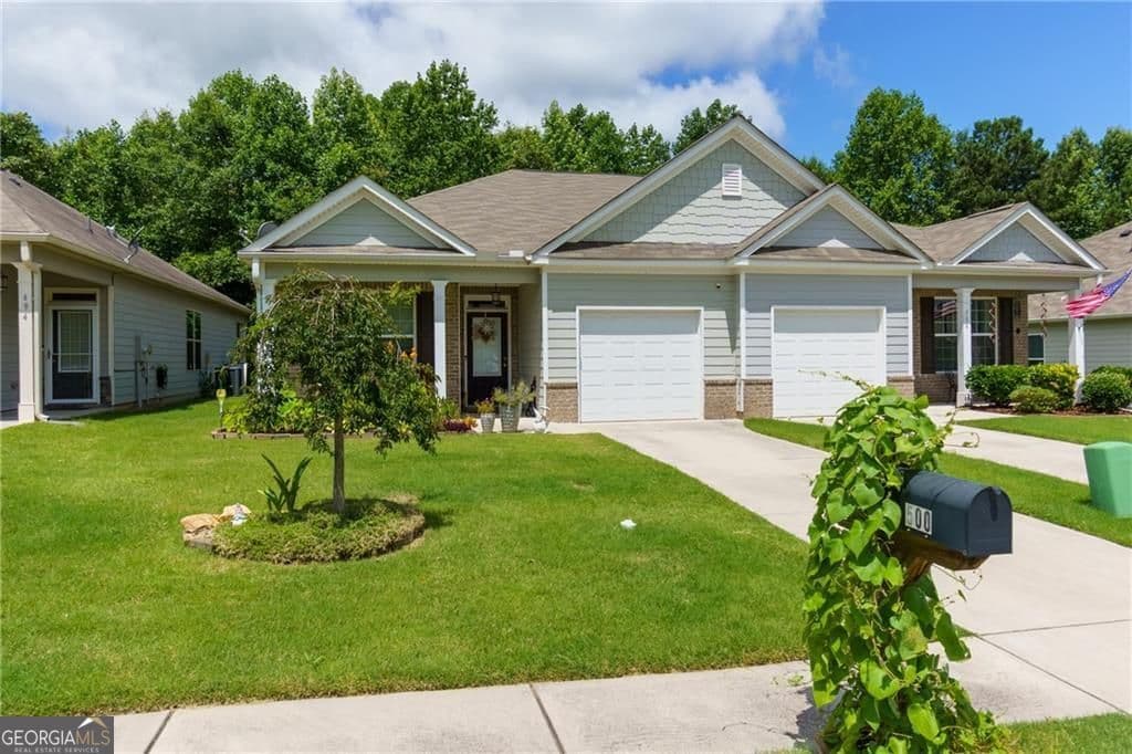 2 bedroom, 2 bathroom, 1,261 sq ft townhouse for sale at 500 Vandenburg Drive, Villa Rica, GA 30180 — photo 1 of 35