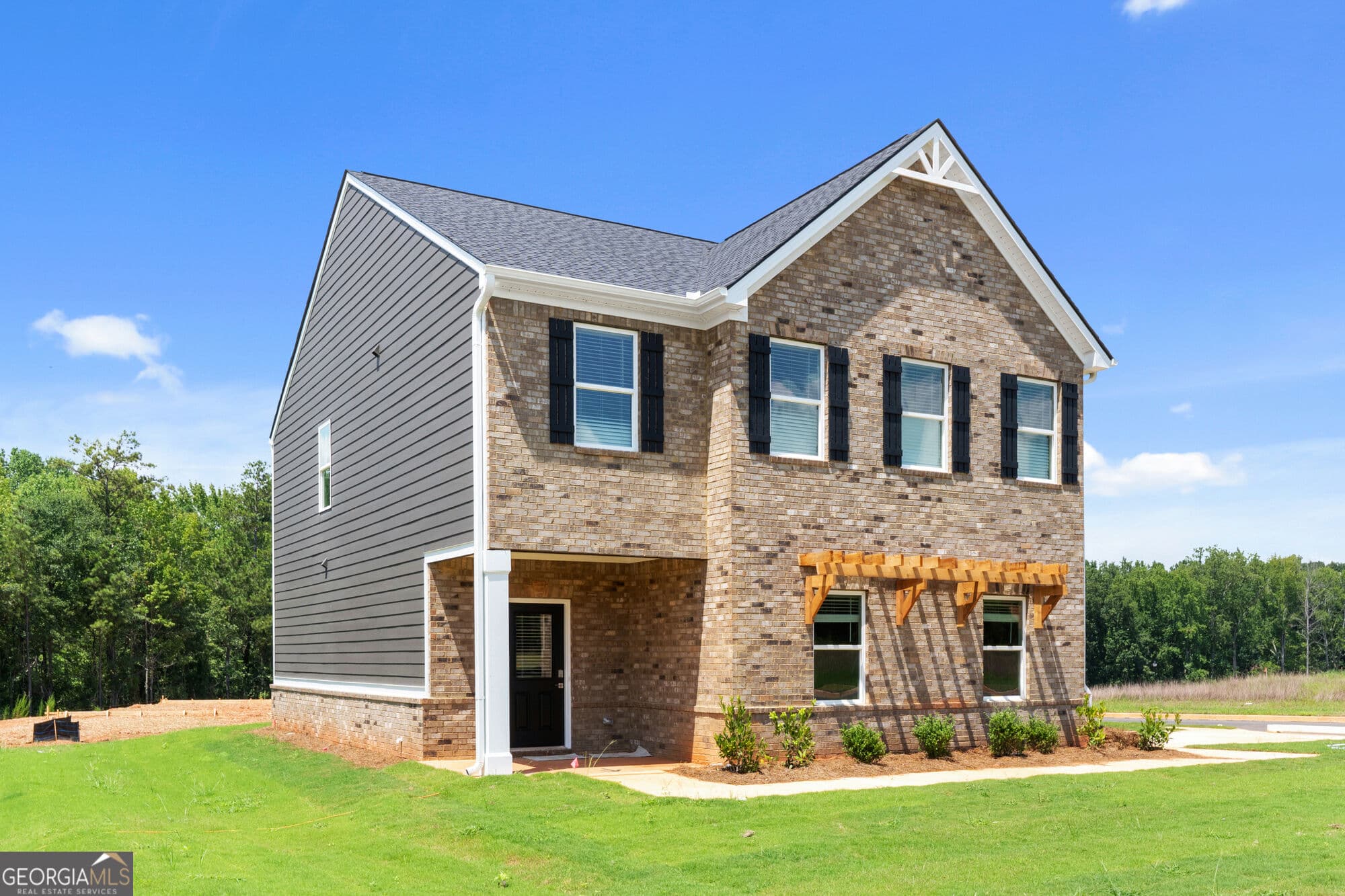 4 bedroom, 2.5 bathroom, 2,052 sq ft single family residence for sale at 252 Spring Lake Drive, Palmetto, GA 30268 — photo 2
