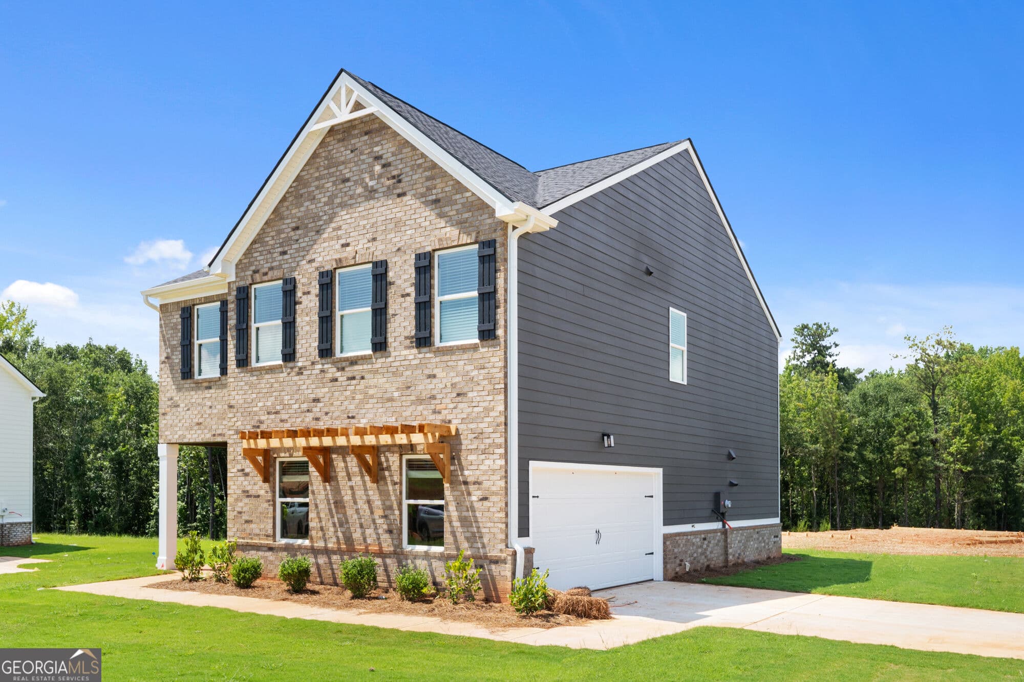 4 bedroom, 2.5 bathroom, 2,052 sq ft single family residence for sale at 252 Spring Lake Drive, Palmetto, GA 30268 — photo 3