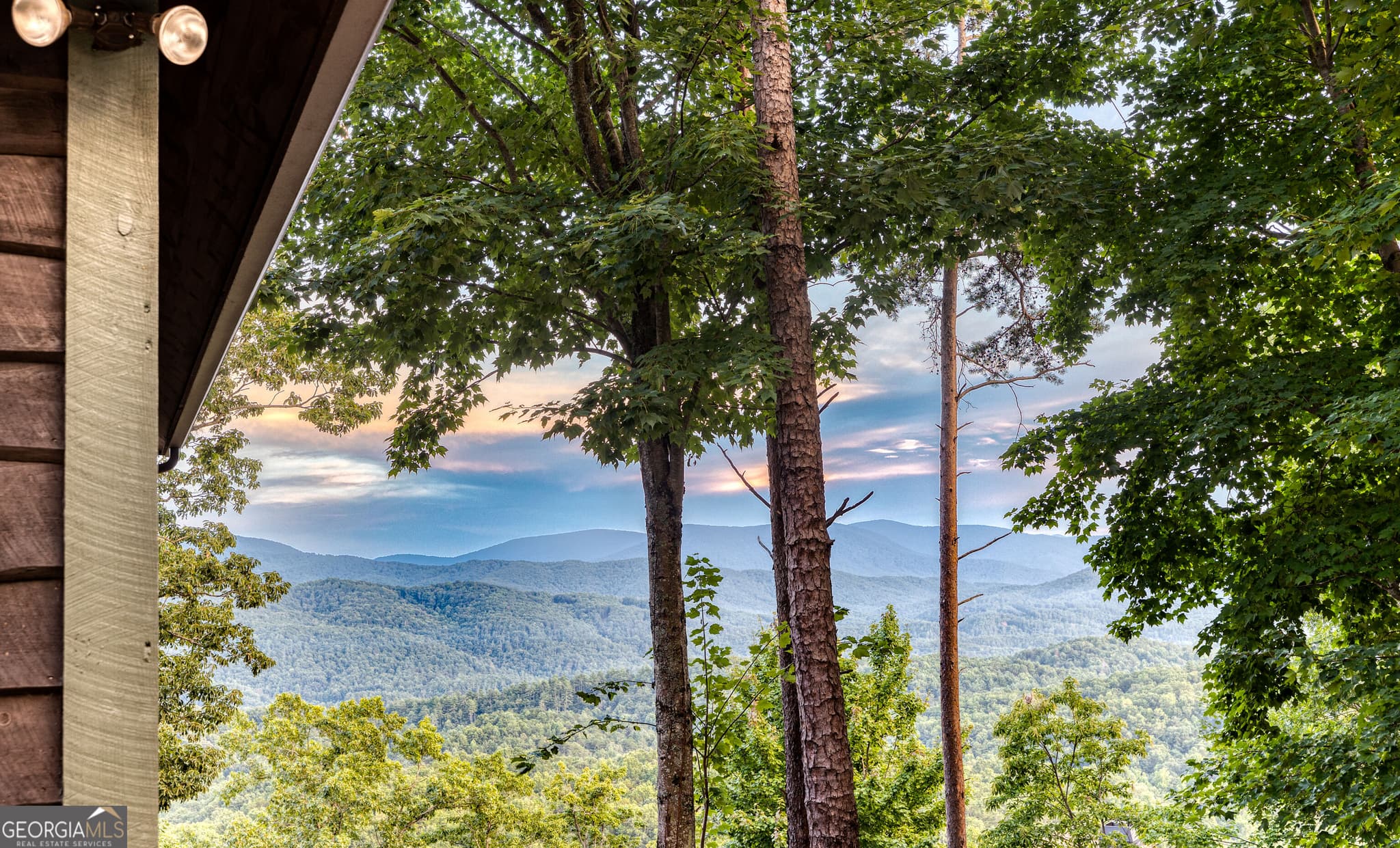 3 bedroom, 3 bathroom, 3,352 sq ft cabin,single family residence for sale at 280 Point Of View Road, Blue Ridge, GA 30513 — photo 6