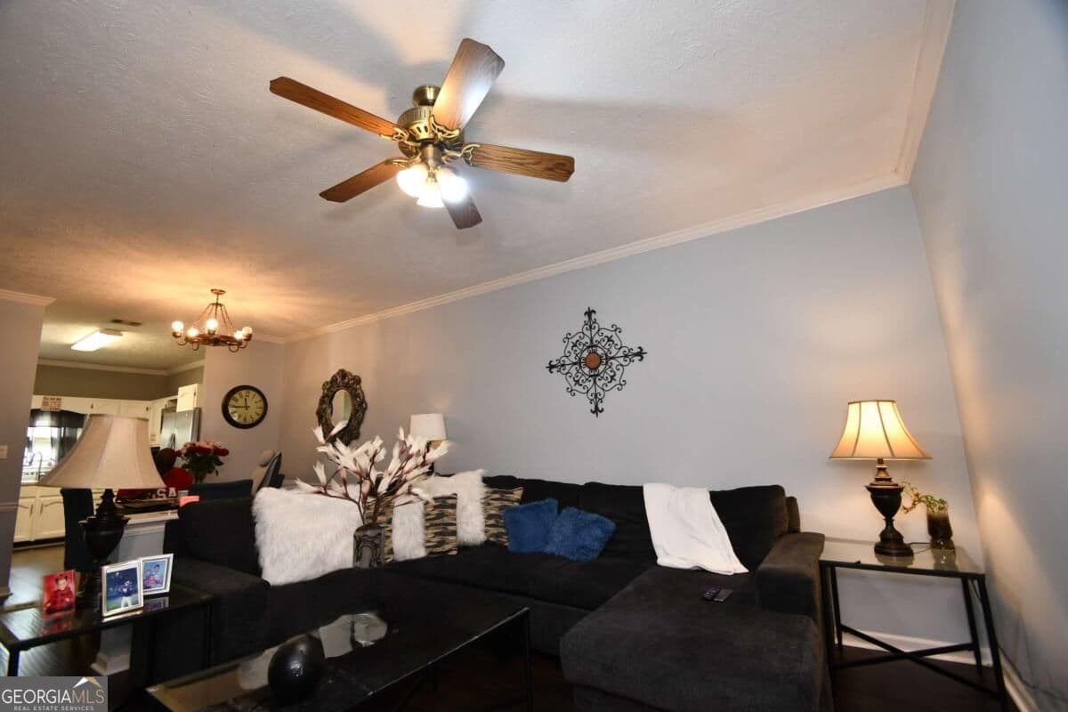 2 bedroom, 2 bathroom, 1,215 sq ft condominium for sale at 250 Cleveland Road 245, Bogart, GA 30622 — photo 6