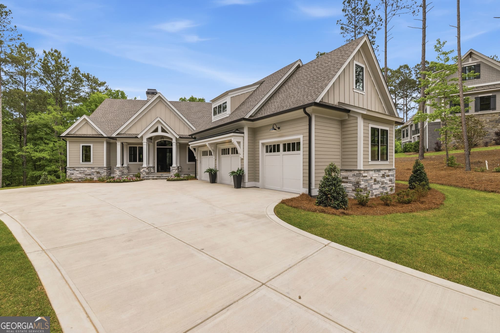 6 bedroom, 7 bathroom, 5,025 sq ft single family residence for sale at 1051 Oliver Creek, Greensboro, GA 30642 — photo 2