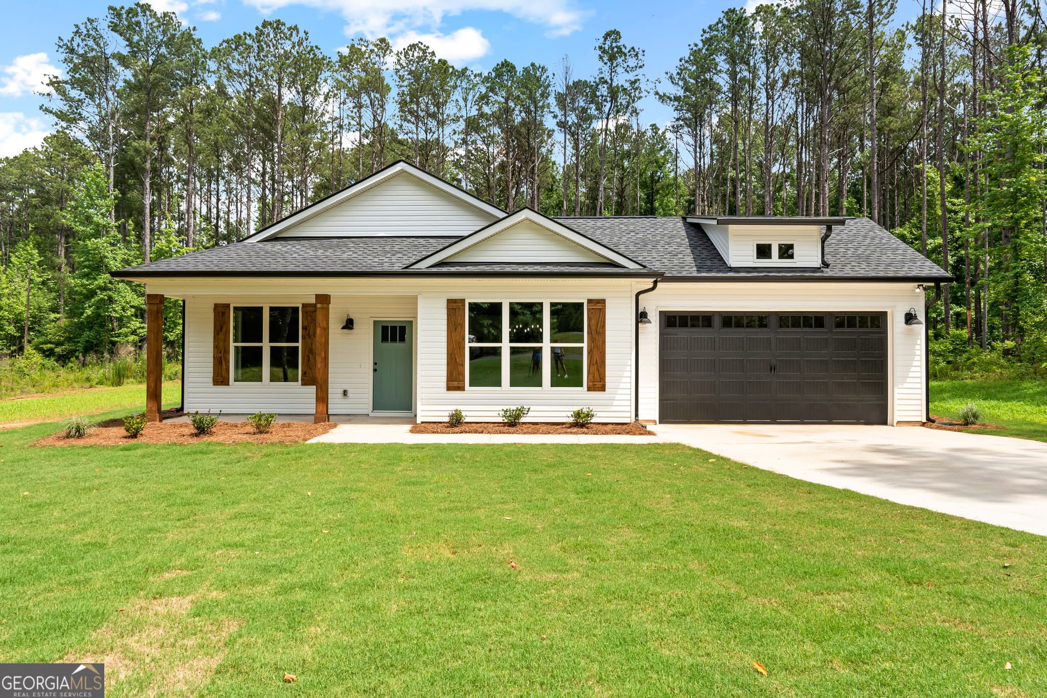3 bedroom, 2 bathroom, 1,510 sq ft single family residence sold at 134 Coyote Circle, Greenville, GA 30222