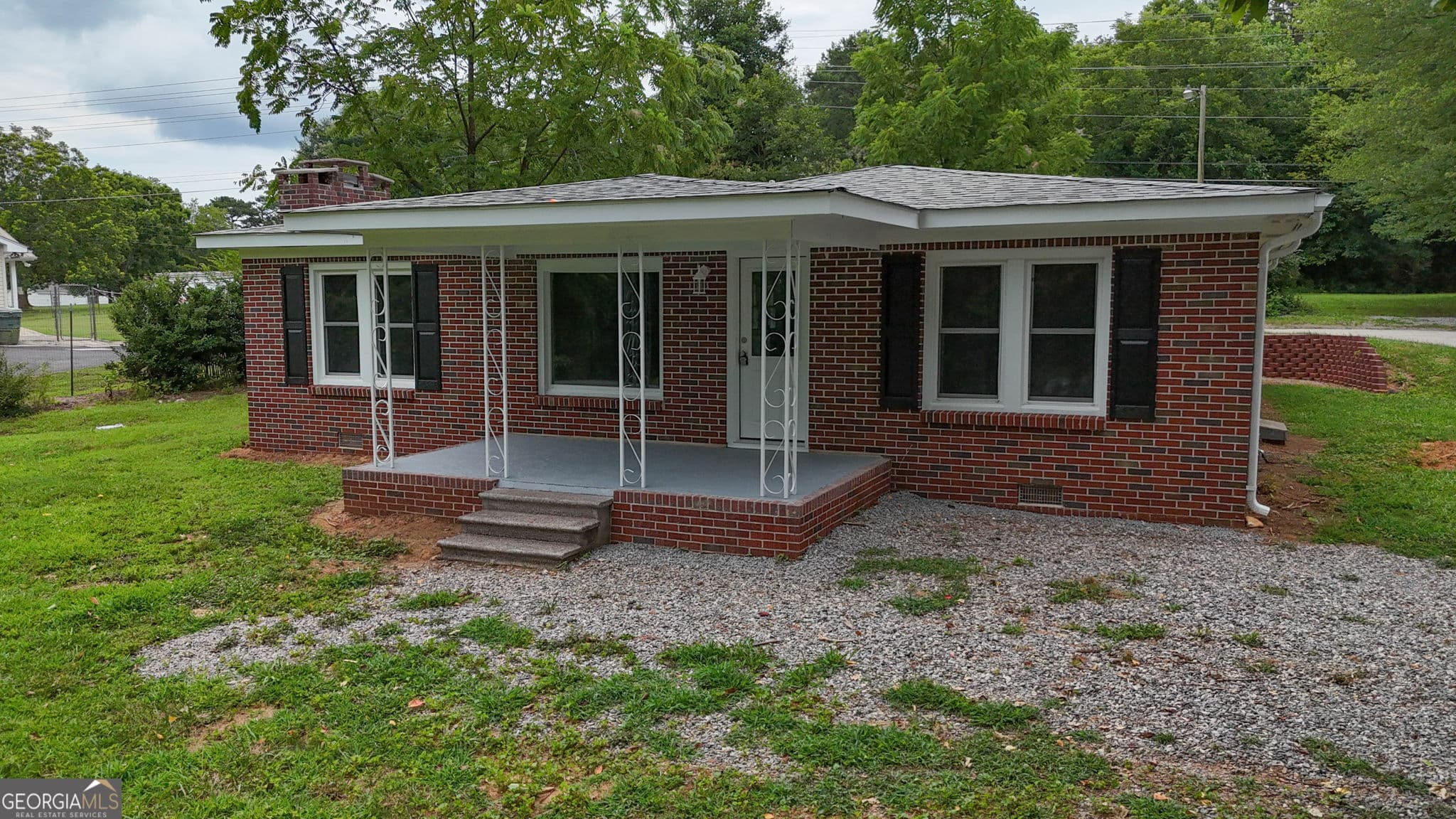 3 bedroom, 2 bathroom, 1,362 sq ft single family residence for sale at 2292 Blacksnake Road, Mount Airy, GA 30563 — photo 2