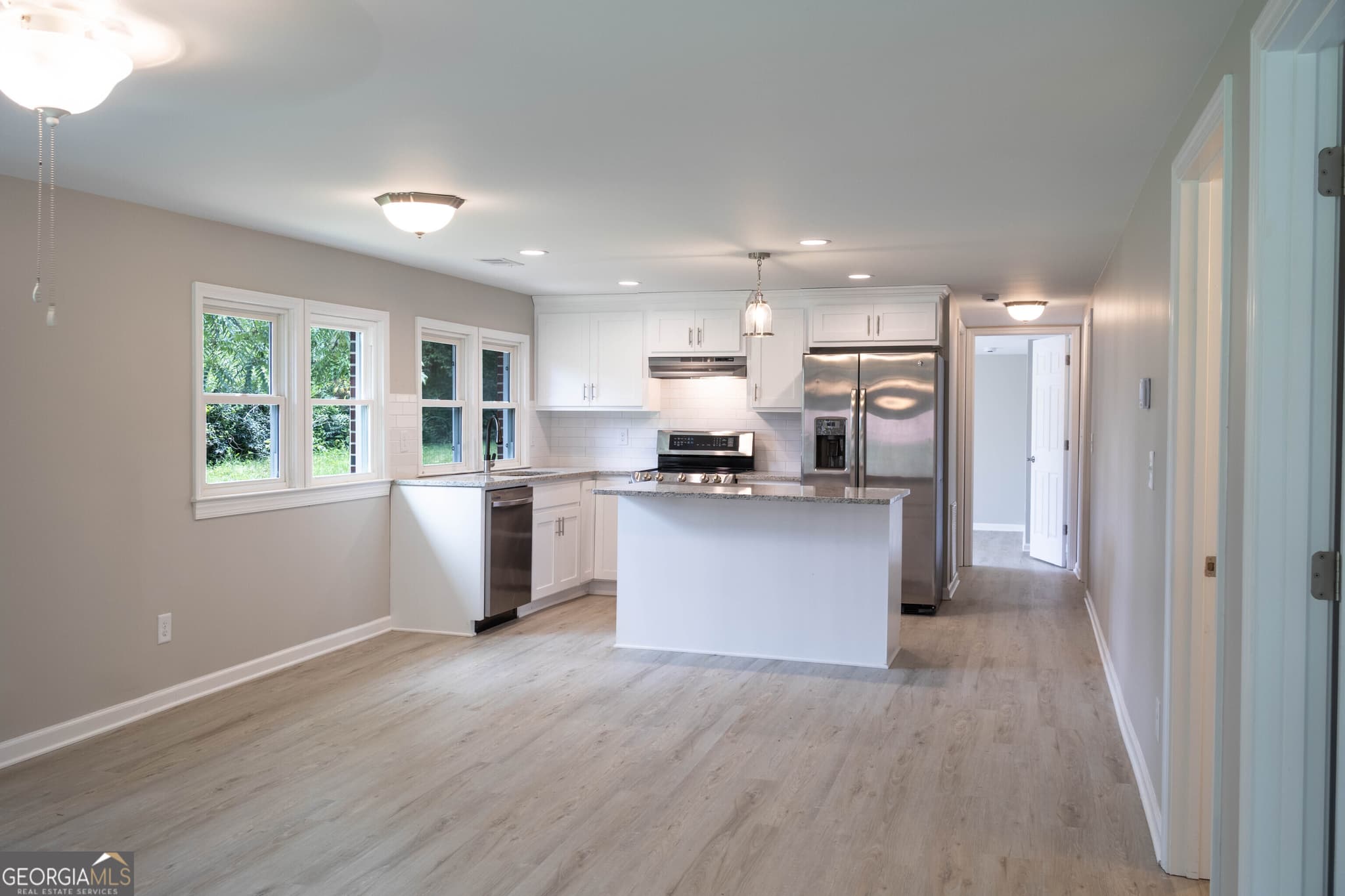 3 bedroom, 2 bathroom, 1,362 sq ft single family residence for sale at 2292 Blacksnake Road, Mount Airy, GA 30563 — photo 6