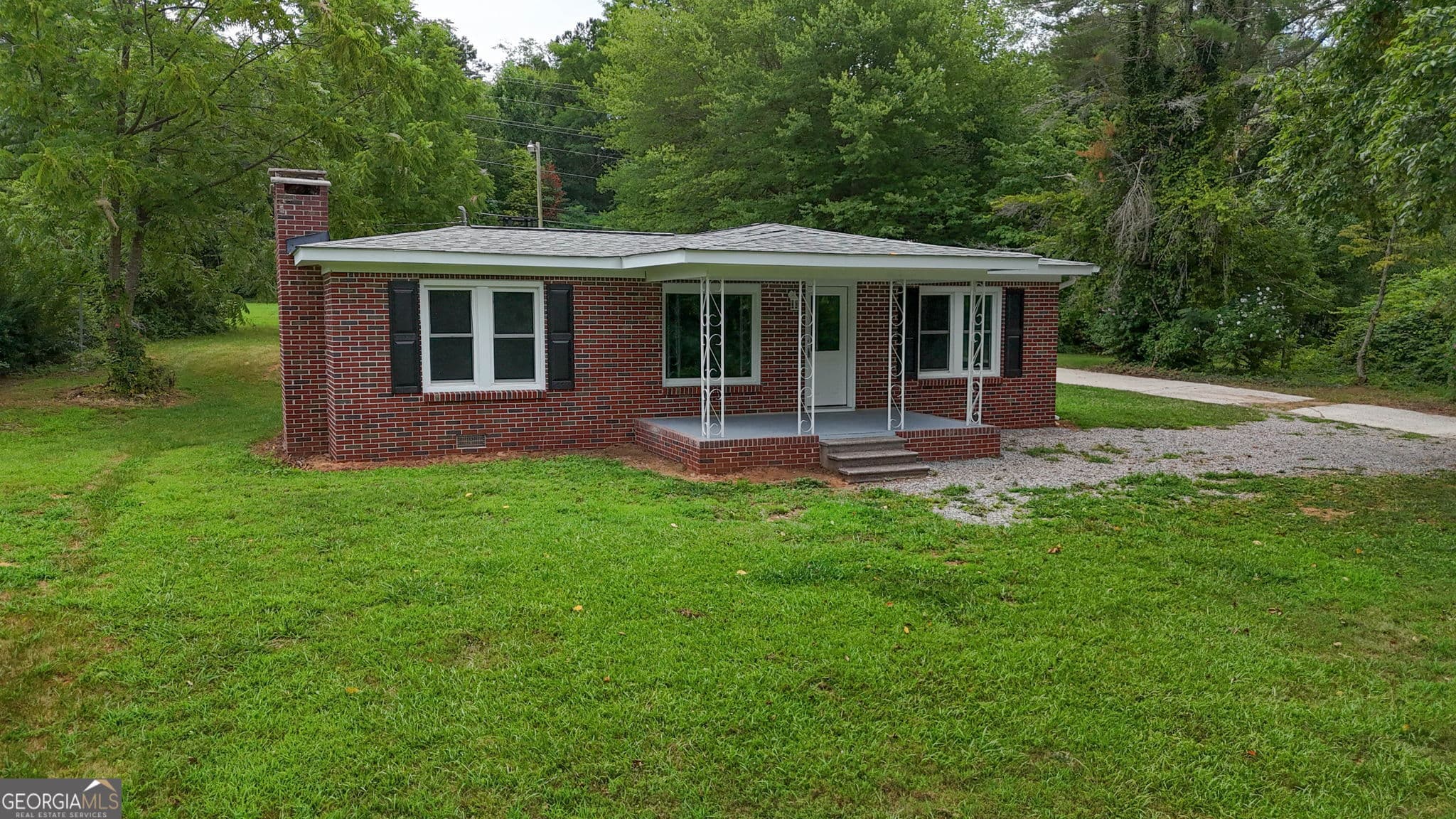 3 bedroom, 2 bathroom, 1,362 sq ft single family residence for sale at 2292 Blacksnake Road, Mount Airy, GA 30563 — photo 4