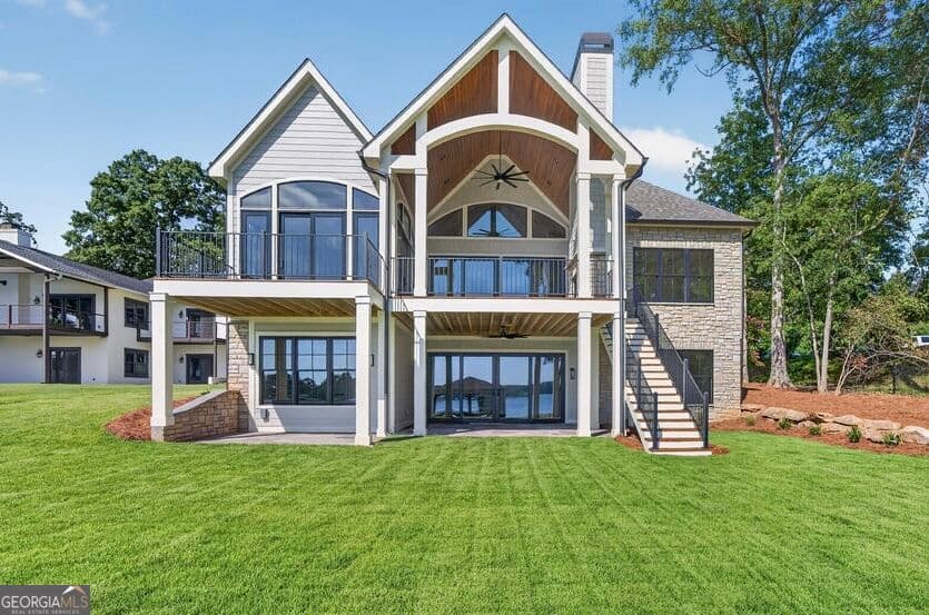 4 bedroom, 4.5 bathroom, 4,142 sq ft single family residence for sale at 213 Lakecrest Drive, Milledgeville, GA 31061 — photo 3