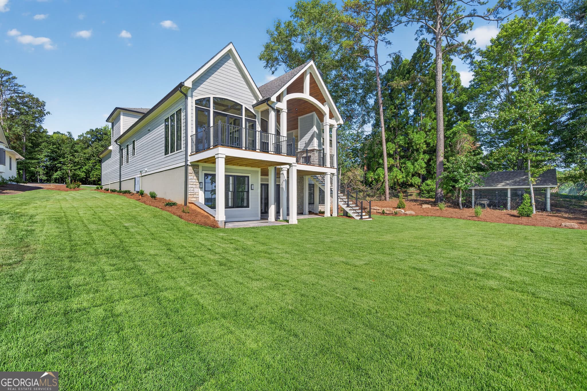 4 bedroom, 4.5 bathroom, 4,142 sq ft single family residence for sale at 213 Lakecrest Drive, Milledgeville, GA 31061 — photo 5