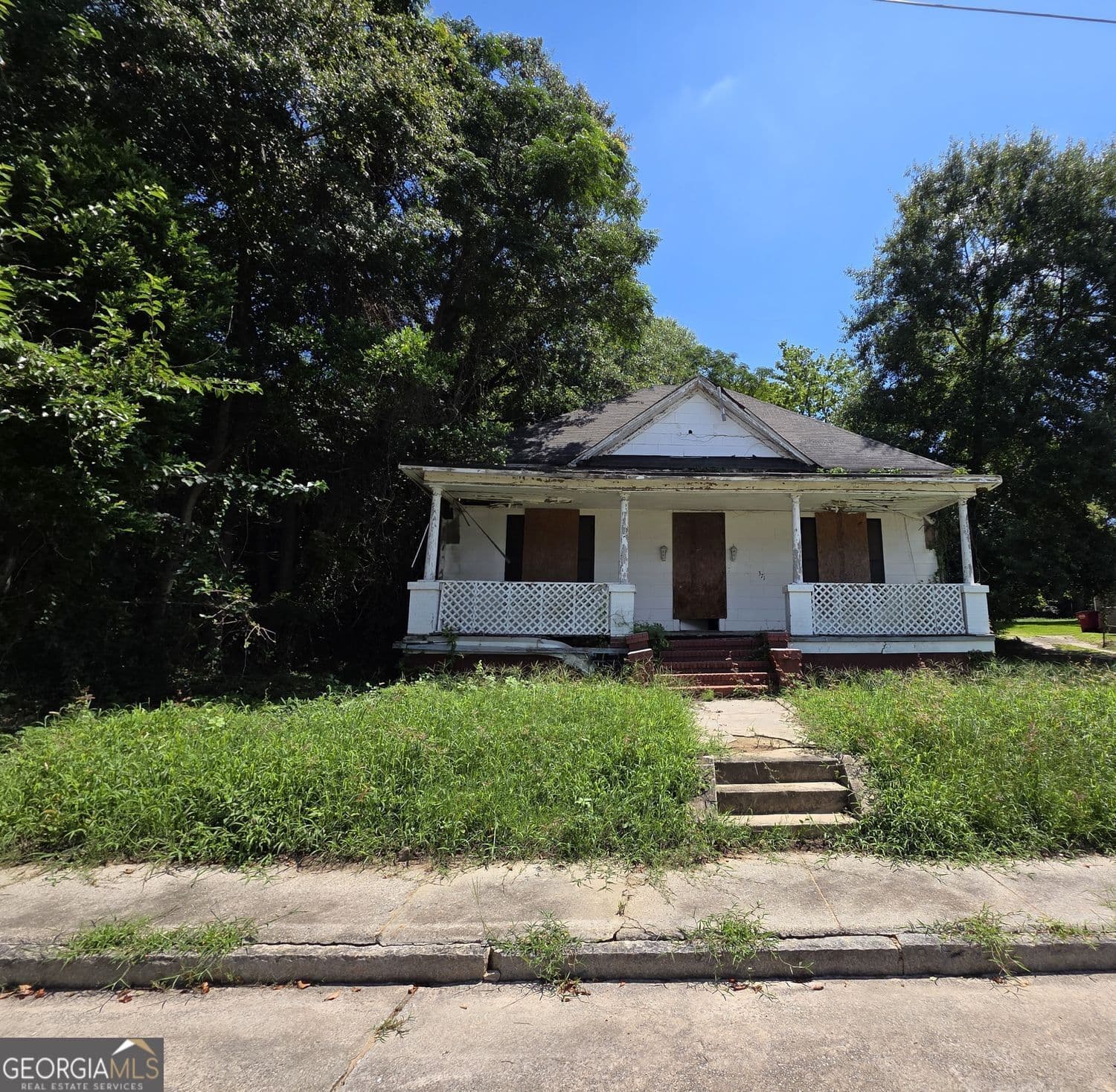 3 bedroom, 1 bathroom, 1,206 sq ft single family residence for sale at 736 Peachtree Street, Macon, GA 31217 — photo 6