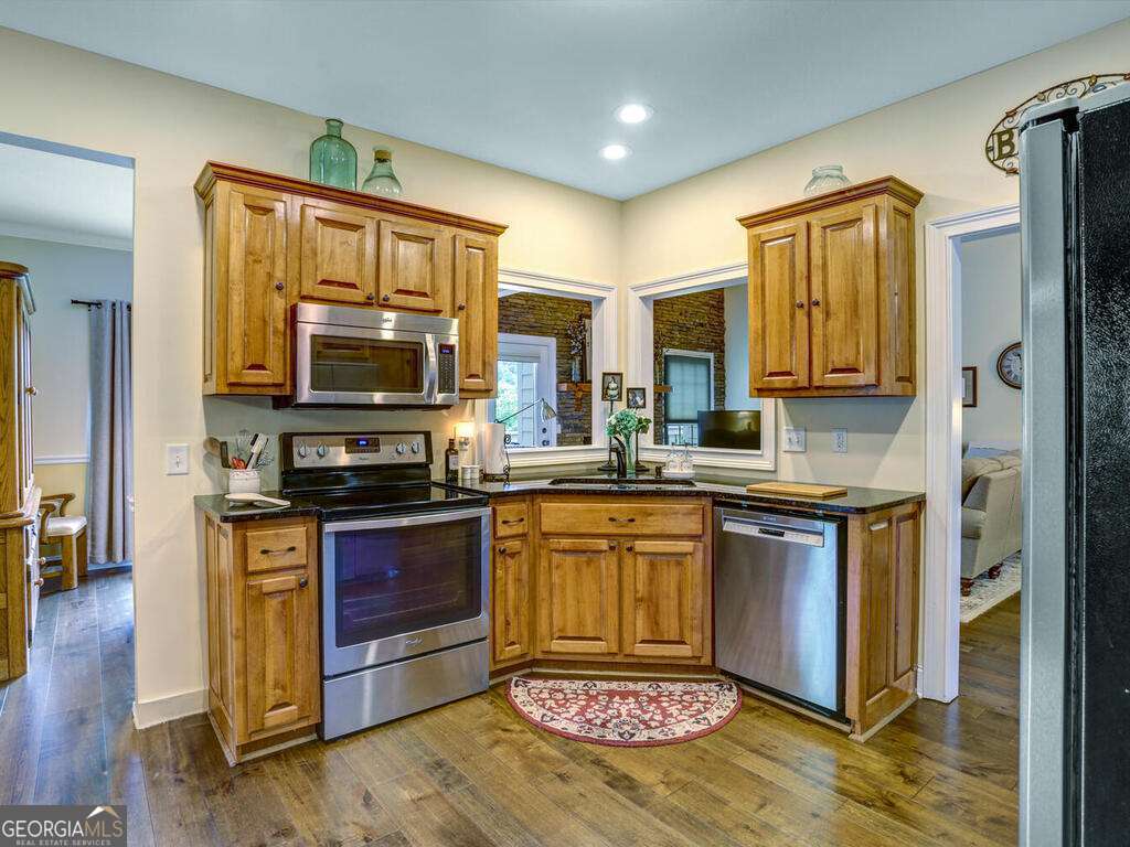 3 bedroom, 3.5 bathroom single family residence for sale at 115 Country Club View, Hayesville, NC 28904 — photo 9