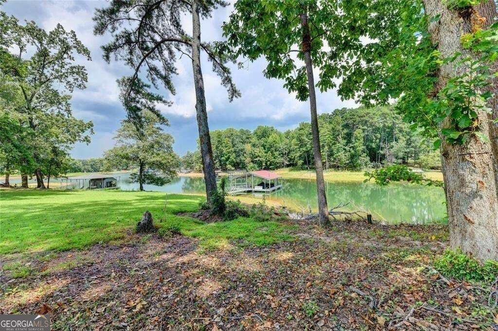 4 bedroom, 2 bathroom, 1,987 sq ft single family residence for sale at 7470 Fields Drive, Cumming, GA 30041 — photo 6