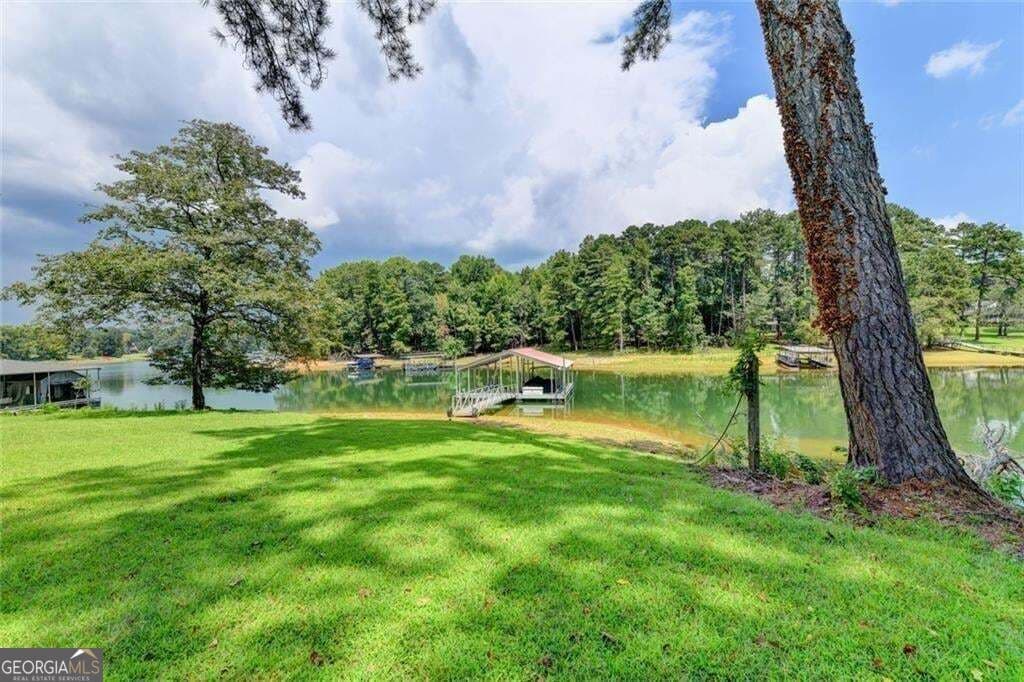 4 bedroom, 2 bathroom, 1,987 sq ft single family residence for sale at 7470 Fields Drive, Cumming, GA 30041 — photo 7