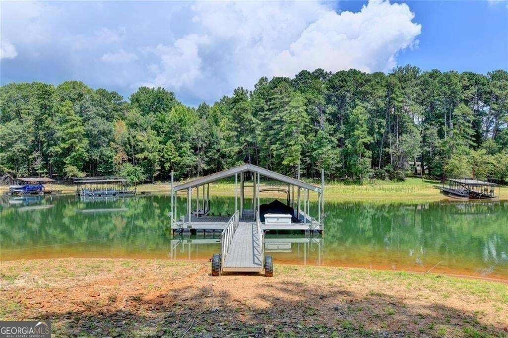 4 bedroom, 2 bathroom, 1,987 sq ft single family residence for sale at 7470 Fields Drive, Cumming, GA 30041 — photo 10