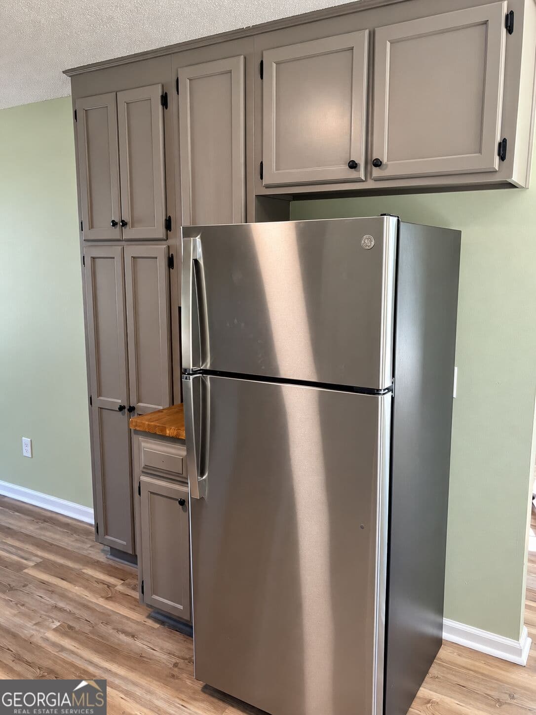 3 bedroom, 2 bathroom, 1,510 sq ft single family residence for sale at 927 Pine Cone Circle, Valdosta, GA 31602 — photo 5