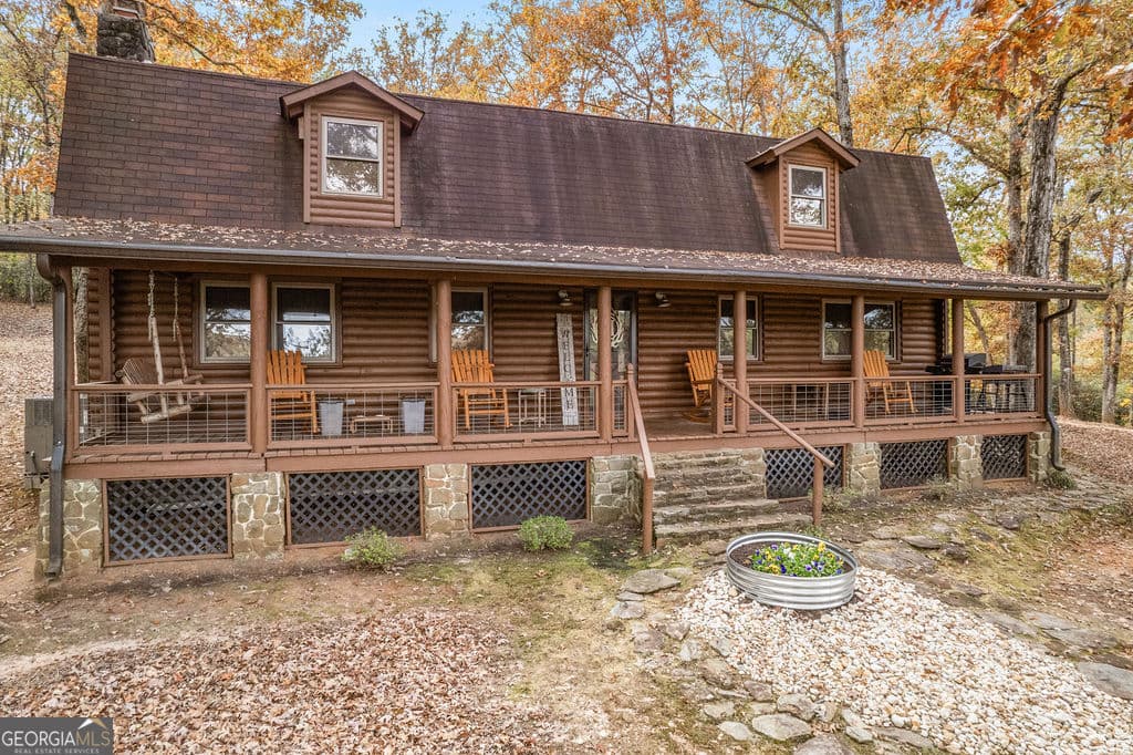 3 bedroom, 2.5 bathroom, 2,366 sq ft cabin,single family residence for sale at 1820 Salem Road, Lagrange, GA 30241 — photo 1 of 65
