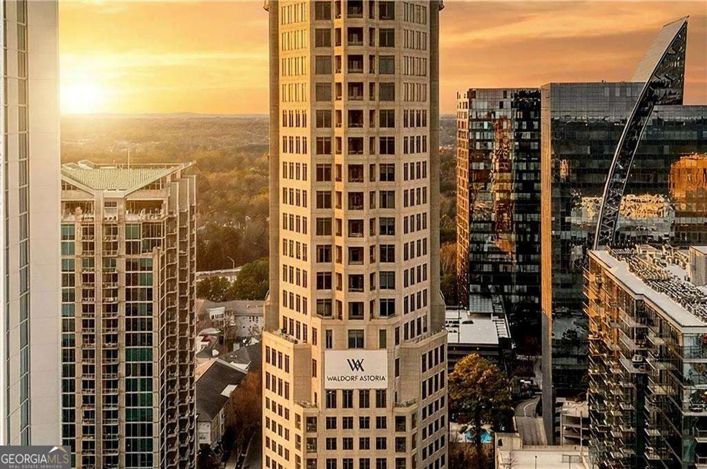 2 bedroom, 2.5 bathroom, 3,180 sq ft condominium for rent at 3376 Peachtree Road 41A, Atlanta, GA 30326 for $15,000 a month — photo 1 of 76