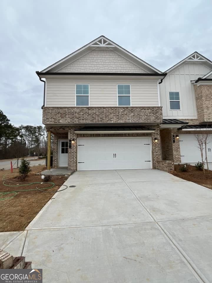 3 bedroom, 2.5 bathroom, 1,969 sq ft townhouse for sale at 11 Creekside Commons Drive, Hoschton, GA 30548 — photo 3