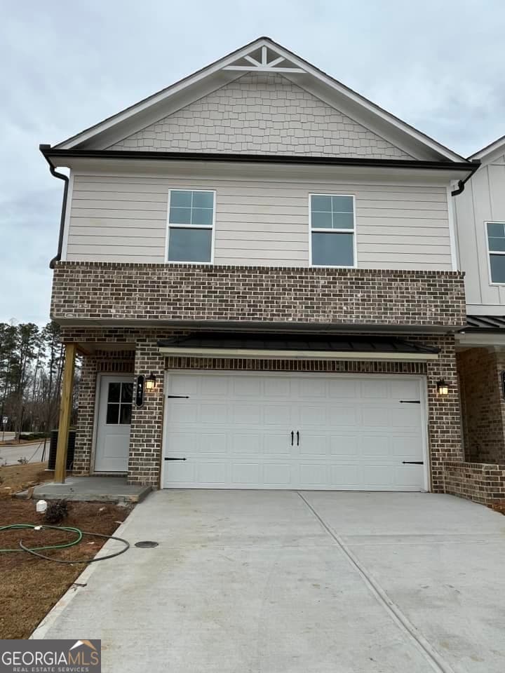 3 bedroom, 2.5 bathroom, 1,969 sq ft townhouse for sale at 11 Creekside Commons Drive, Hoschton, GA 30548 — photo 4