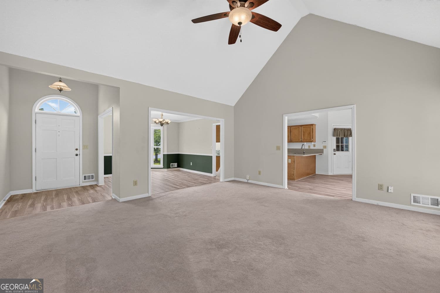 3 bedroom, 2 bathroom, 2,076 sq ft single family residence for sale at 155 Noble Forest Drive, Fayetteville, GA 30215 — photo 6