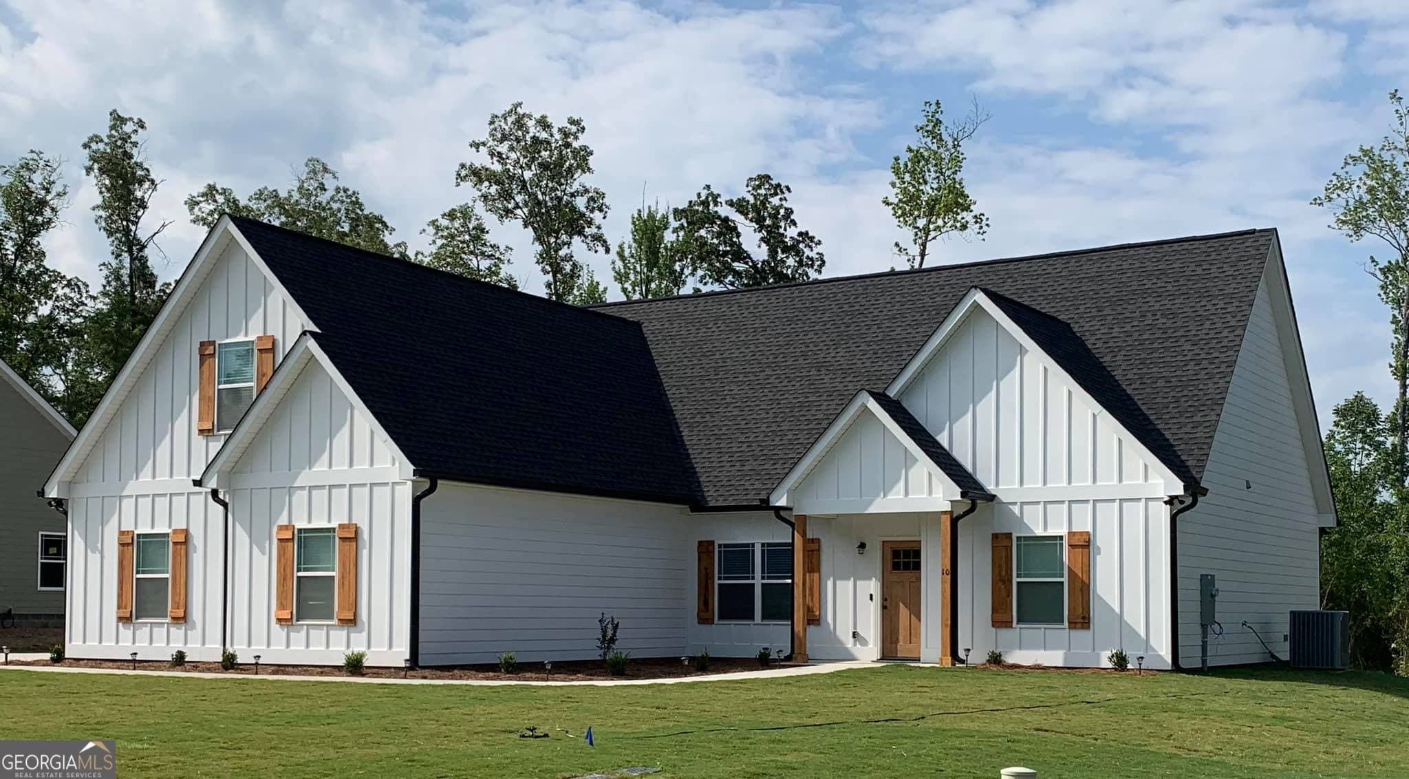 4 bedroom, 2 bathroom single family residence sold at 637 Old Summerville Road, Rome, GA 30165