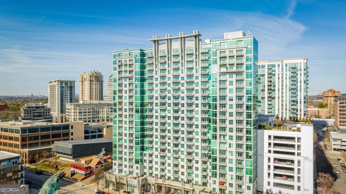1 bedroom, 1 bathroom, 779 sq ft condominium for sale at 250 Pharr Road 712, Atlanta, GA 30305 — photo 1 of 34