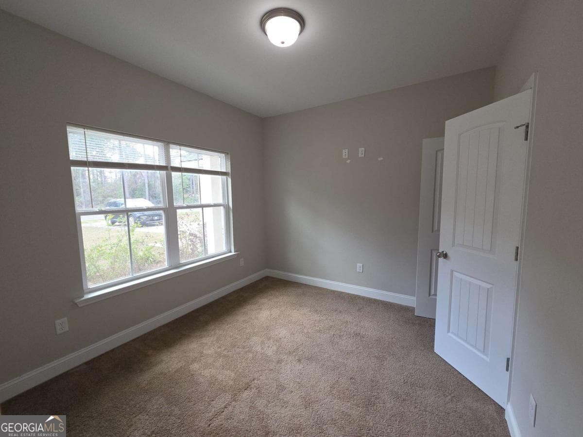 4 bedroom, 2 bathroom, 2,054 sq ft single family residence for sale at 144 Linden Drive, Jesup, GA 31545 — photo 6
