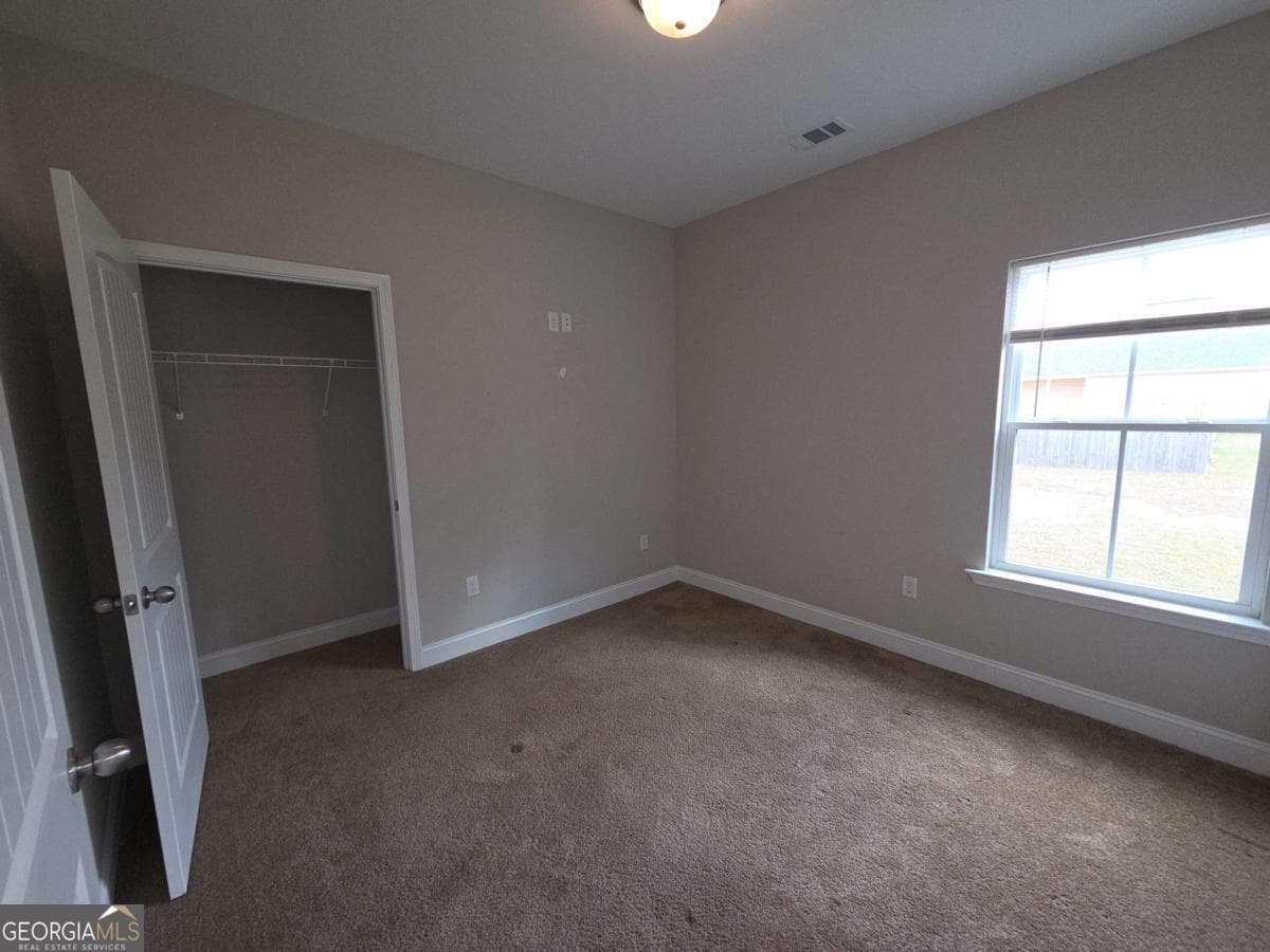 4 bedroom, 2 bathroom, 2,054 sq ft single family residence for sale at 144 Linden Drive, Jesup, GA 31545 — photo 7