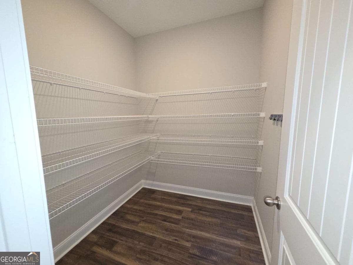 4 bedroom, 2 bathroom, 2,054 sq ft single family residence for sale at 144 Linden Drive, Jesup, GA 31545 — photo 3